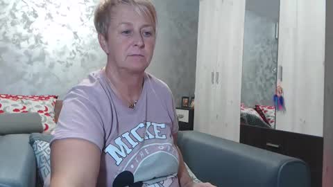 Lovepinklilly online show from January 27, 6:31 pm