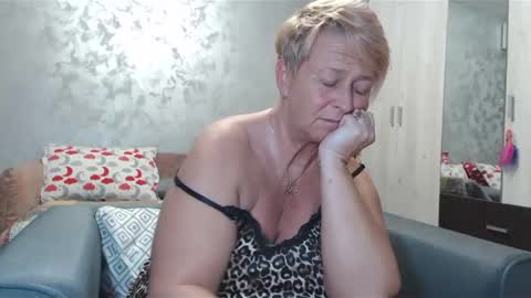 Lovepinklilly online show from January 30, 6:54 pm