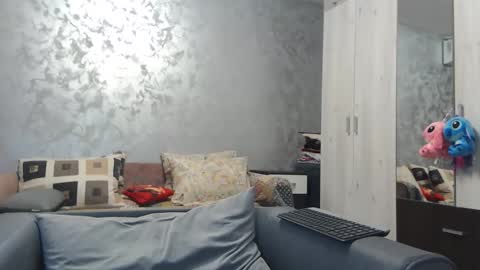 Lovepinklilly online show from October 16, 6:31 pm