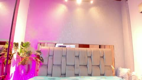 Rose online show from April 3, 5:05 am