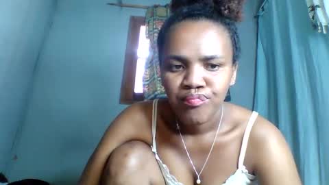 Snapshot of rosia22 chatting on September 25, 6:39 am rosia22 online show from September 25, 6:39 am