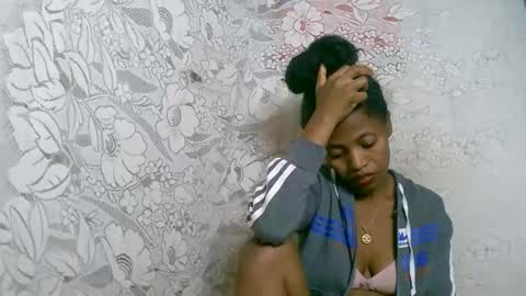 rosia online show from December 3, 10:08 pm