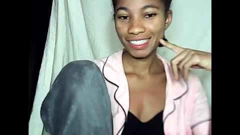 Snapshot of rosie6601 chatting on May 19, 11:44 pm rosie6601 online show from May 19, 11:44 pm