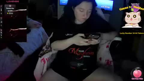 Snapshot of rosie8965804 chatting on February 16, 3:46 am rosie8965804 online show from February 16, 3:46 am