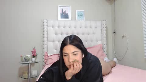 rosiehw online show from February 25, 6:20 pm