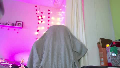 RosieNana online show from March 24, 5:40 pm