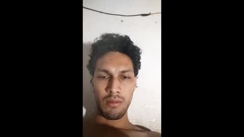 Snapshot of roskof69 chatting on February 13, 4:11 am Ribuu online show from February 13, 4:11 am