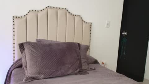 Ross BakerHot online show from March 4, 3:04 pm