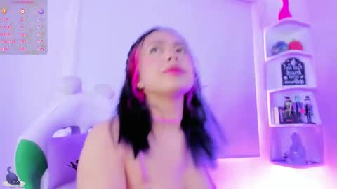   online show from October 27, 12:20 pm