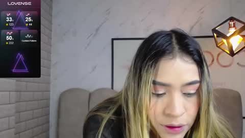 rosse jeane v online show from December 5, 3:15 am