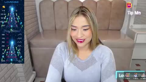 rosse jeane v online show from December 14, 1:16 pm