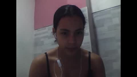 Snapshot of rosss690 chatting on February 24, 4:04 pm ross online show from February 24, 4:04 pm