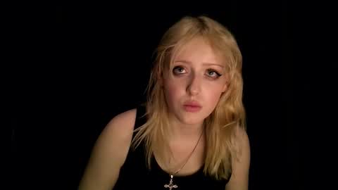 Snapshot of rosy_petal chatting on October 16, 5:58 pm rosy_petal online show from October 16, 5:58 pm