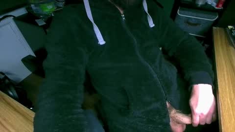 Snapshot of roughwonder chatting on January 7, 2:42 am Luke online show from January 7, 2:42 am