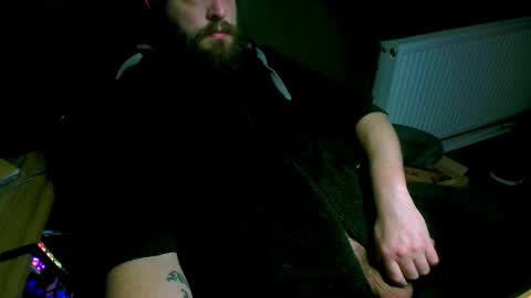 Snapshot of roughwonder chatting on February 28, 3:04 am Luke online show from February 28, 3:04 am