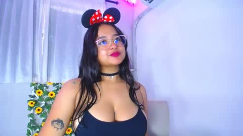 Snapshot of rous_25 chatting on December 31, 4:25 pm rous_25 online show from December 31, 4:25 pm
