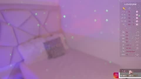 Snapshot of rouse_benett27 chatting on February 1, 1:55 am    online show from February 1, 1:55 am