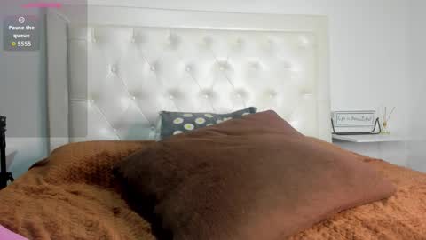 Snapshot of rouse_sexy_hotxx77 chatting on September 25, 1:15 pm rouse_sexy_hotxx77 online show from September 25, 1:15 pm