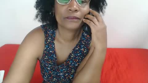 Snapshot of roushlove chatting on December 12, 5:04 pm luxa online show from December 12, 5:04 pm