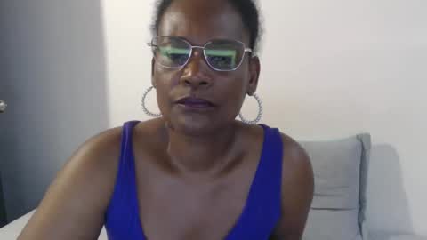 Snapshot of roushlove chatting on January 19, 8:51 pm luxa online show from January 19, 8:51 pm