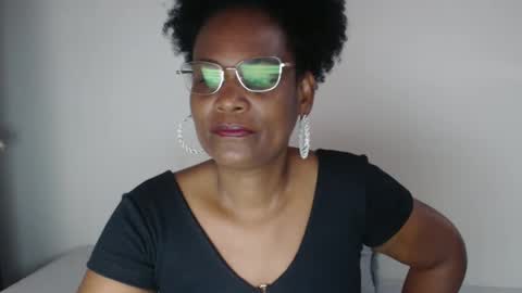 Snapshot of roushlove chatting on January 20, 12:39 pm luxa online show from January 20, 12:39 pm