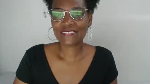 Snapshot of roushlove chatting on January 20, 3:50 pm luxa online show from January 20, 3:50 pm