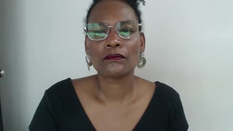 Snapshot of roushlove chatting on February 20, 4:46 pm luxa online show from February 20, 4:46 pm