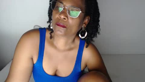 Snapshot of roushlove chatting on March 11, 8:09 pm luxa online show from March 11, 8:09 pm