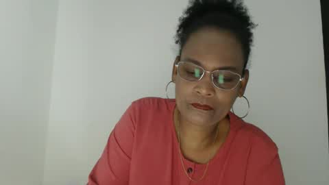 Snapshot of roushlove chatting on September 8, 7:24 pm luxa online show from September 8, 7:24 pm