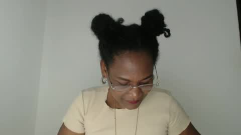 Snapshot of roushlove chatting on September 13, 8:08 pm luxa online show from September 13, 8:08 pm