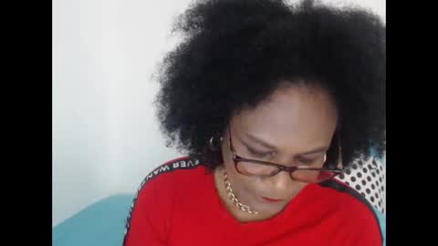 luxa online show from April 7, 5:46 pm