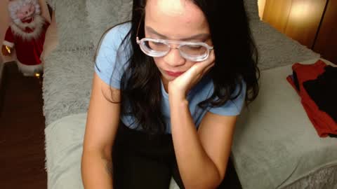 Rouss marie henao  online show from December 21, 8:07 am
