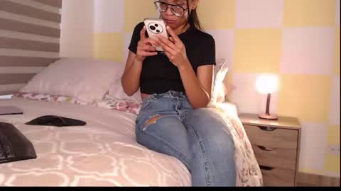 Snapshot of rouss_henao chatting on June 14, 5:59 pm Rouss marie henao online show from June 14, 5:59 pm