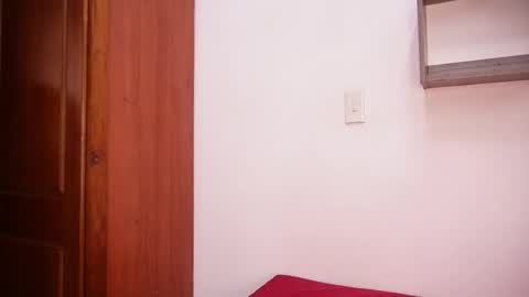 Snapshot of rousse_coup chatting on September 10, 7:14 pm Rosse and Miller online show from September 10, 7:14 pm