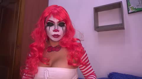 Snapshot of rousse_coup chatting on October 15, 7:14 pm Rosse and Miller online show from October 15, 7:14 pm