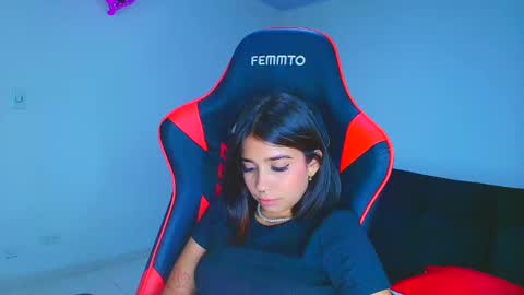 rousse_violet online show from September 10, 10:43 pm