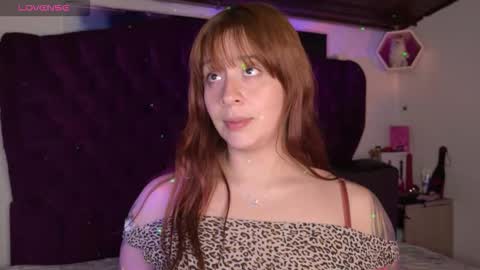 Snapshot of roussew chatting on September 26, 2:48 am I am lisa and excited that men masturbate for me online show from September 26, 2:48 am