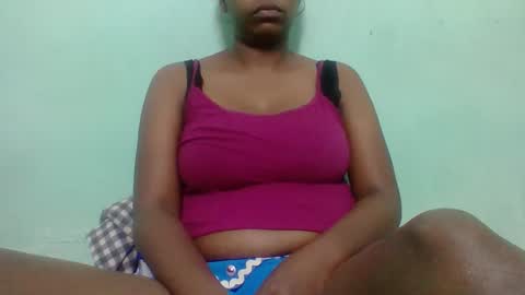 rovaelyah online show from September 19, 2:35 am