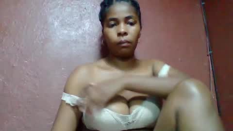 rovaelyah online show from October 22, 2:39 pm