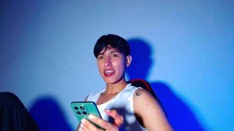 rowanboy23 online show from November 28, 2:47 am