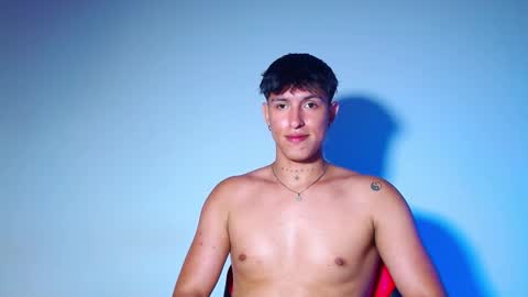 rowanboy23 online show from March 17, 12:59 am