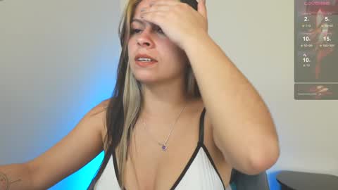 Roxanna online show from January 11, 6:01 pm