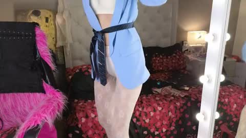 Snapshot of roxalanastar chatting on April 25, 1:41 pm Roxalana online show from April 25, 1:41 pm