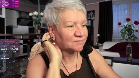 Roxana online show from February 4, 2:53 pm