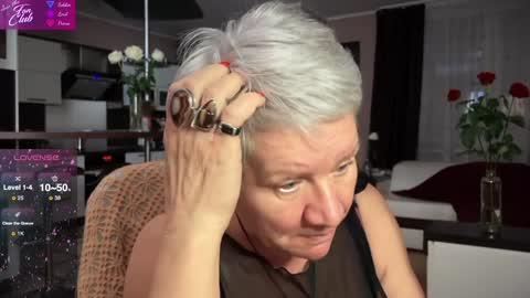 Roxana online show from February 4, 8:59 pm