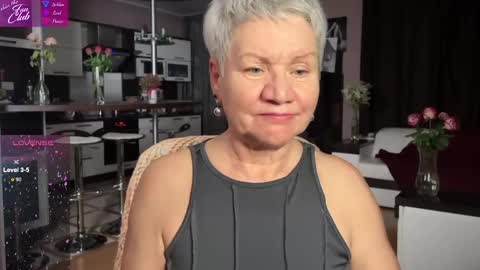 Roxana online show from February 25, 6:31 pm