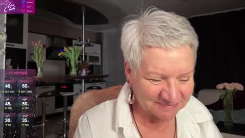 Roxana online show from March 11, 4:40 pm