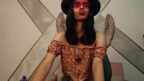   online show from February 20, 10:15 pm