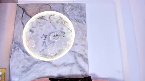 roxanaborns online show from November 26, 1:23 pm