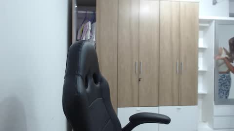 Roxana online show from November 27, 7:38 pm